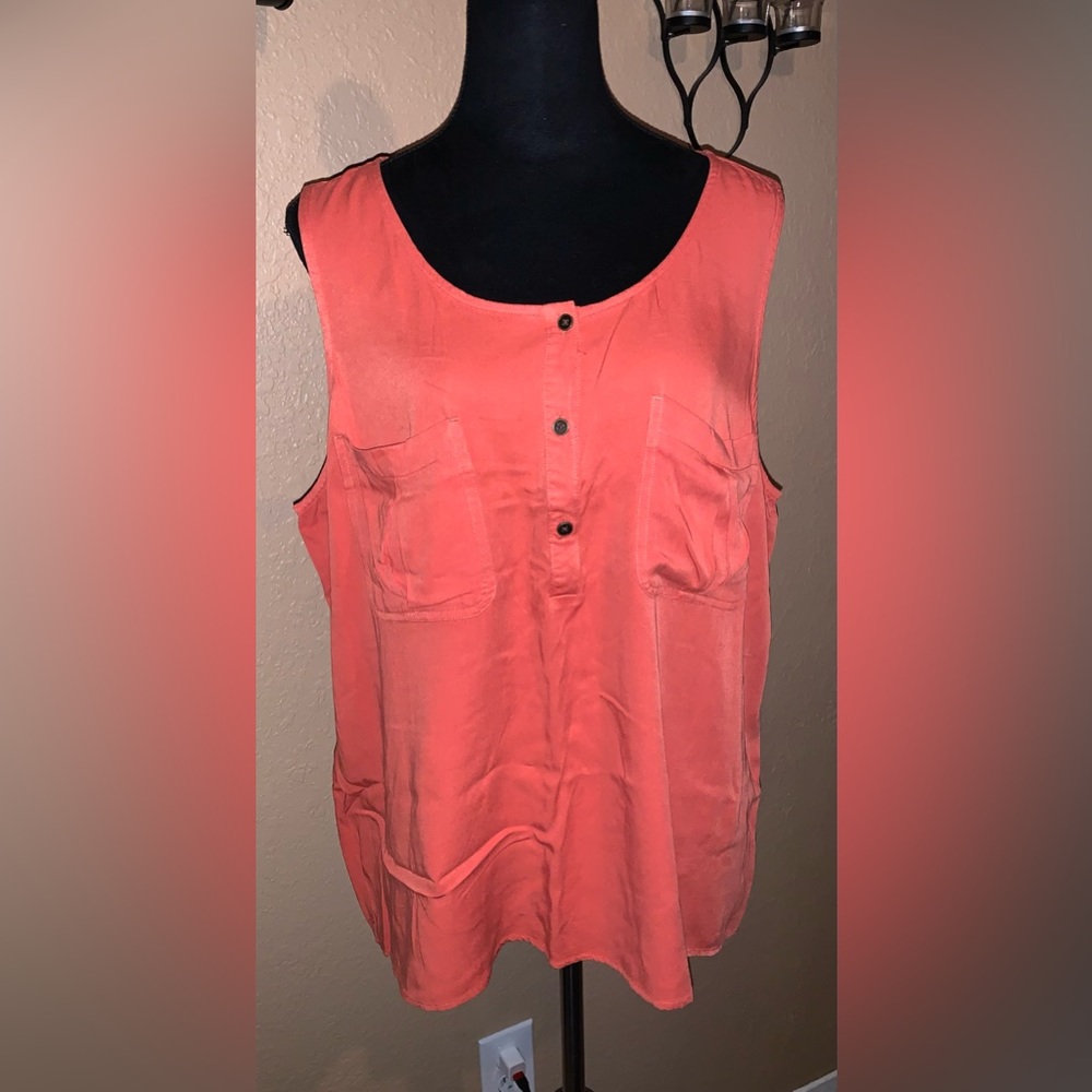 NWOT. Beautiful rust colored soft and buttery tank
